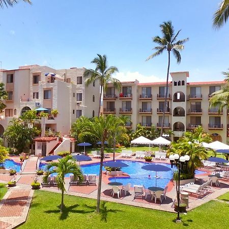 Отель Plaza Santa Maria Пуэрто-Вальярта Экстерьер фото